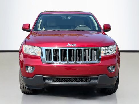 Used 2013 Jeep Grand Cherokee Laredo AWD/4WD image 3