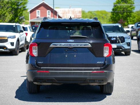 Certified 2023 Ford Explorer XLT AWD/4WD image 6