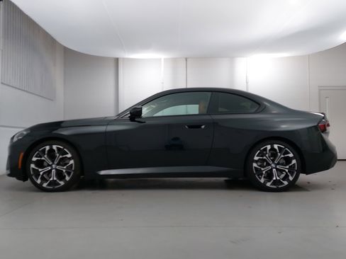 Used 2025 BMW 230i 230i w/ M Sport Package image 2