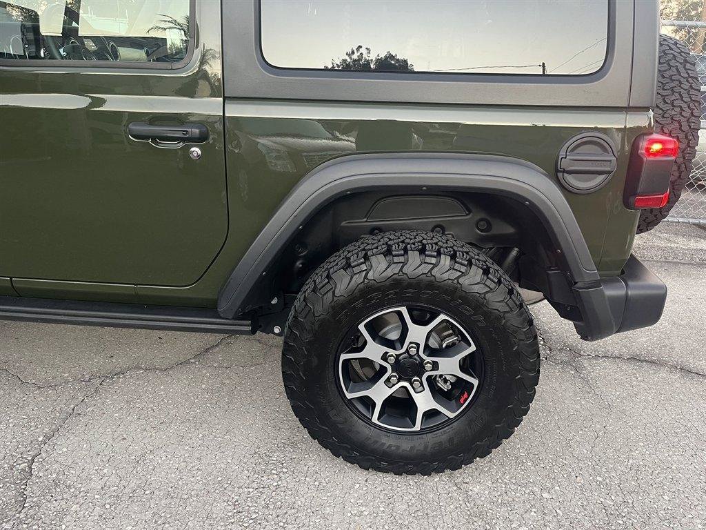 Used 2022 Jeep Wrangler Rubicon w/ LED Lighting Group AWD/4WD image 5