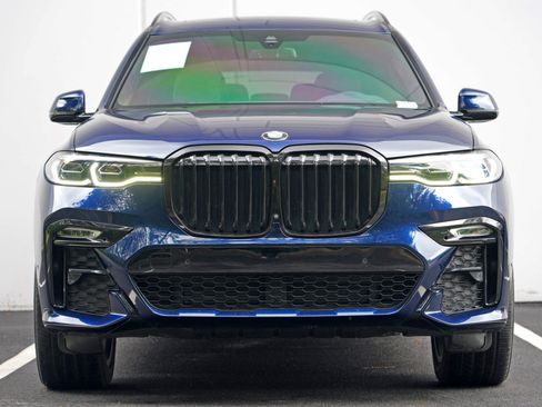 Used 2022 BMW X7 xDrive40i w/ M Sport Package AWD/4WD image 7