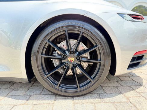 Used 2024 Porsche 911 Carrera T RWD image 27