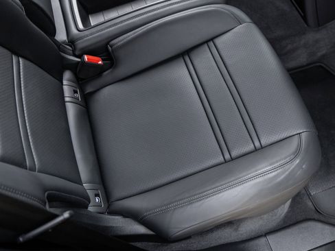 Certified 2024 Porsche Cayenne Turbo GT image 52