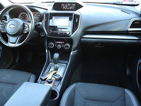 Used 2019 Subaru Forester Premium AWD/4WD image 18