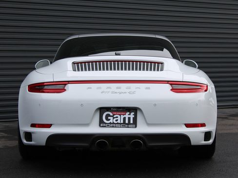 Used 2017 Porsche 911 Targa 4S image 10