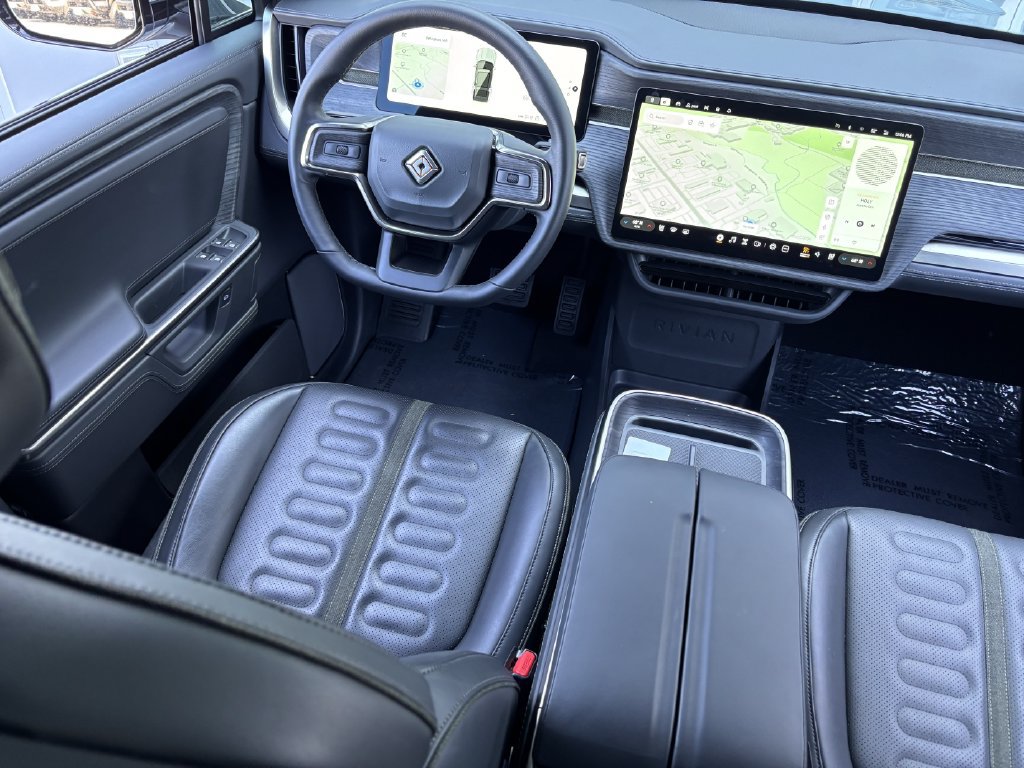 Used 2025 Rivian R1S Adventure Dual AWD/4WD image 20