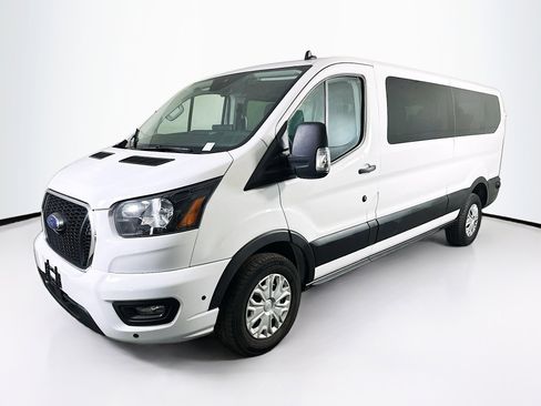 Used 2024 Ford Transit 350 XLT image 3