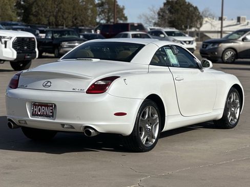 Used 2008 Lexus SC 430 Convertible image 3