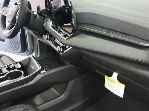 New 2026 Chevrolet Equinox LT w/ Convenience Package II image 29