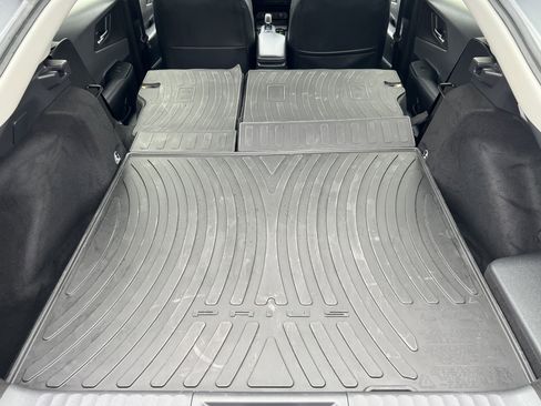 Used 2024 Toyota Prius XLE image 20