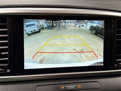 Used 2021 Kia Sportage LX image 15