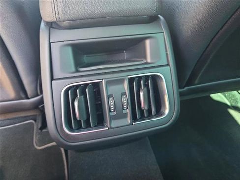 Used 2024 Maserati Grecale GT image 16