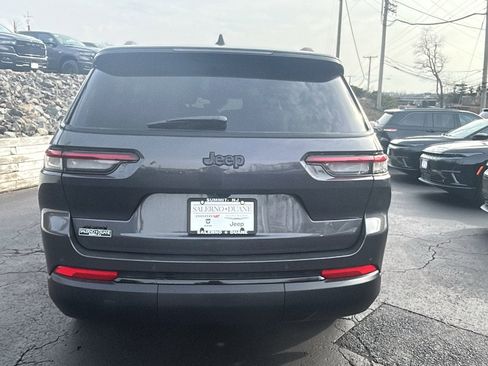 New 2025 Jeep Grand Cherokee L Altitude image 6