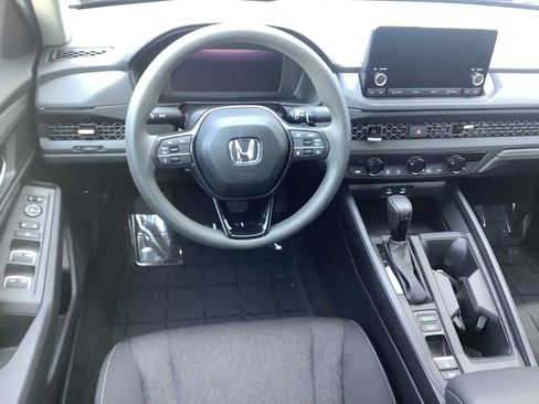 Used 2025 Honda Accord SE image 10