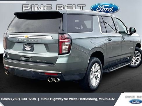 Used 2023 Chevrolet Suburban Premier image 11