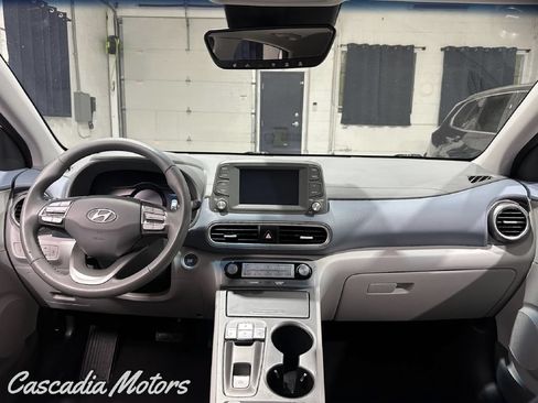 Used 2020 Hyundai Kona Limited w/ Cargo Package FWD image 18