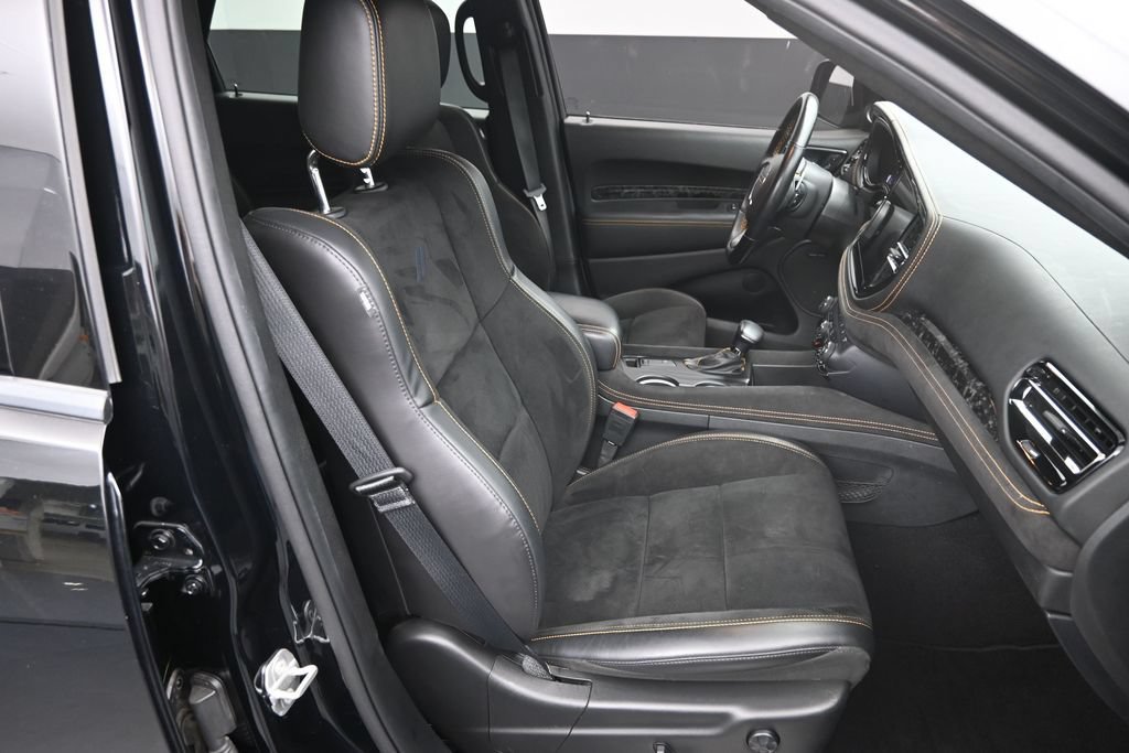 Used 2023 Dodge Durango R/T w/ Hemi Orange Plus Package AWD/4WD image 13