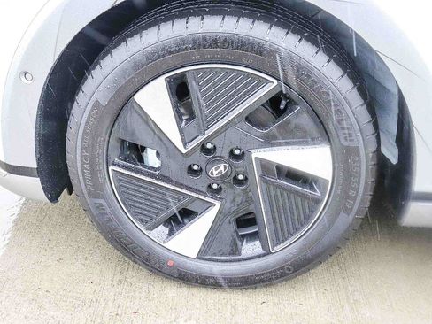 New 2026 Hyundai Ioniq 5 Limited RWD image 14