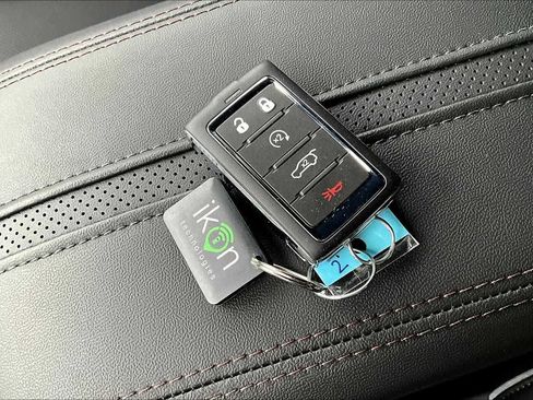 New 2025 Jeep Wagoneer S Limited w/ Comfort Package image 21