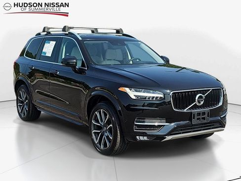 Used 2018 Volvo XC90 T5 Momentum w/ Convenience Package AWD/4WD image 1