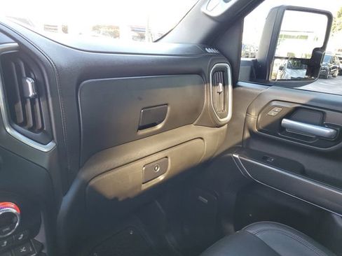 Used 2021 GMC Sierra 2500 AT4 w/ AT4 Premium Plus Package image 27