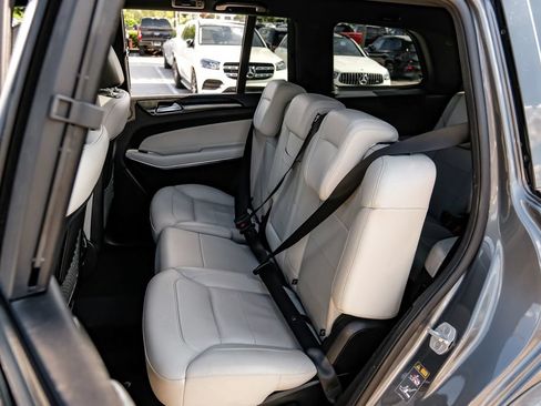 Used 2018 Mercedes-Benz GLS 550 4MATIC image 49