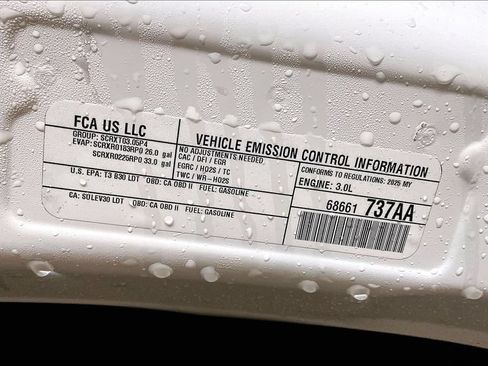 Used 2025 RAM 1500 Laramie AWD/4WD image 34