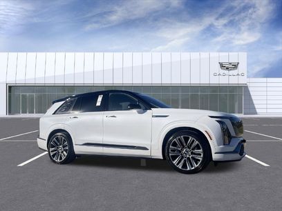 Certified 2026 Cadillac Vistiq Platinum w/ LPO, Floor Liner Package