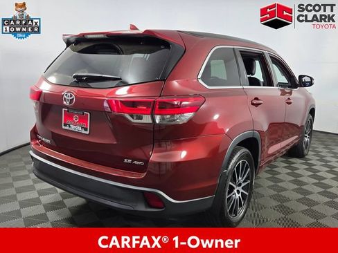 Used 2018 Toyota Highlander SE AWD/4WD image 11