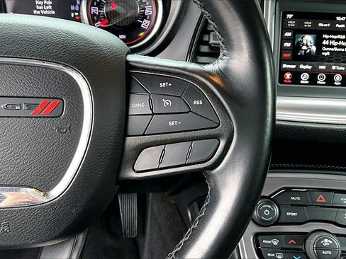 Used 2023 Dodge Challenger SXT image 11