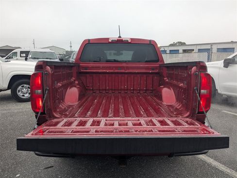 Used 2021 Chevrolet Colorado LT image 11