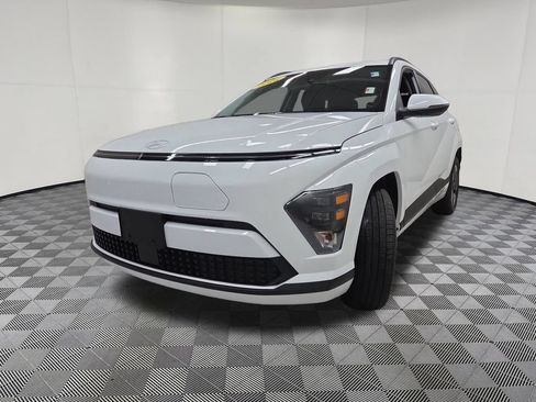 Used 2024 Hyundai Kona SEL FWD image 5