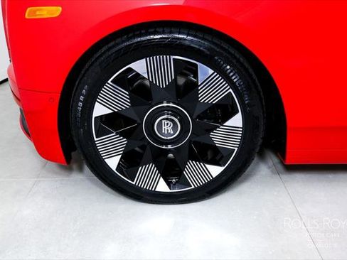 Certified 2024 Rolls-Royce Phantom Extended Wheelbase w/ The Phantom Package image 43