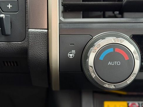 Used 2024 Toyota Tacoma TRD Off-Road image 12