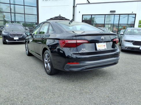 Used 2022 Volkswagen Jetta SE FWD image 5