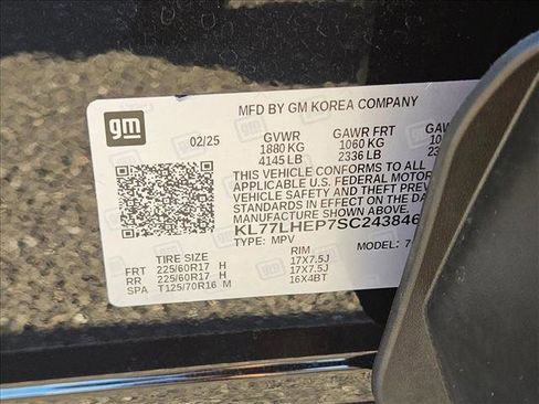 Used 2025 Chevrolet Trax LT w/ LT Convenience Package image 24