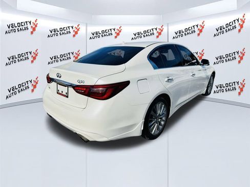 Used 2018 INFINITI Q50 Luxe w/ Essential Package (3.0T Luxe) image 3