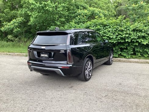 New 2026 Cadillac Vistiq Sport w/ LPO, Premium Carpet Package image 7