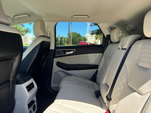 Used 2024 Ford Edge Titanium AWD/4WD image 22