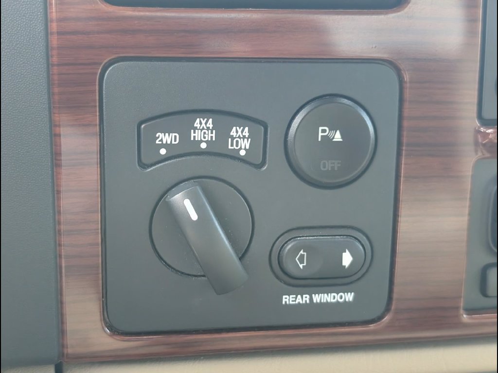 Used 2005 Ford F250 XL AWD/4WD image 17