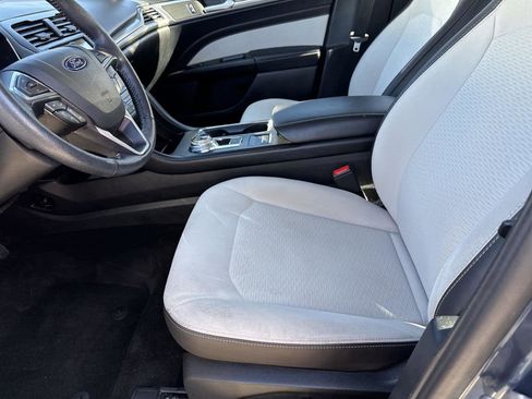Used 2019 Ford Fusion SE w/ Equipment Group 151A image 13