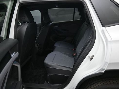 New 2026 Volkswagen Tiguan SE R-Line image 11