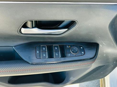 New 2026 Nissan Kicks SR w/ Illumination Package FWD image 16