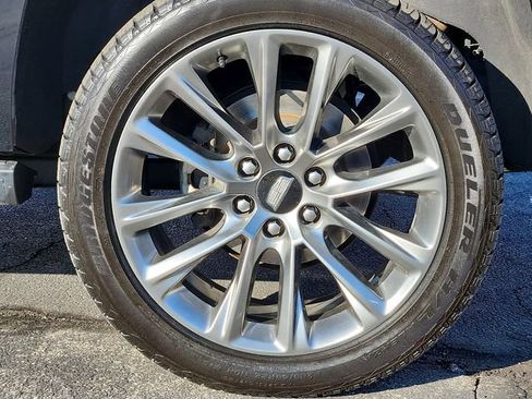 Used 2020 Cadillac Escalade Platinum w/ Escalade Sport Edition image 11