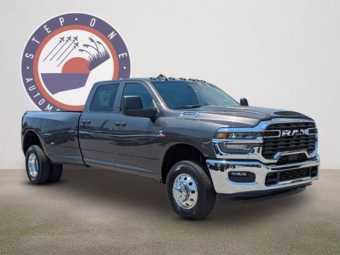 New 2025 RAM 3500 Tradesman w/ Chrome Appearance Group image 2