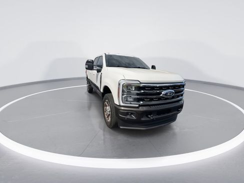 Used 2024 Ford F350 King Ranch w/ FX4 Off-Road Package AWD/4WD image 3