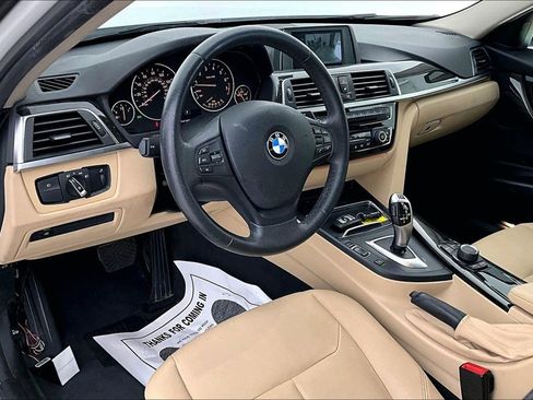 Used 2018 BMW 320i Sedan image 17