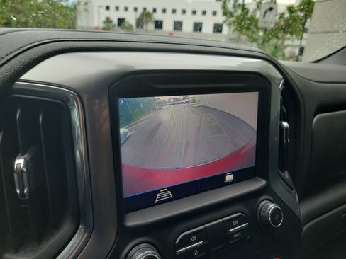 Used 2022 Chevrolet Silverado 1500 LT RWD image 31