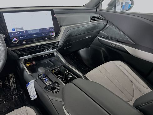 New 2026 Lexus TX 500h AWD w/ Technology Package image 21