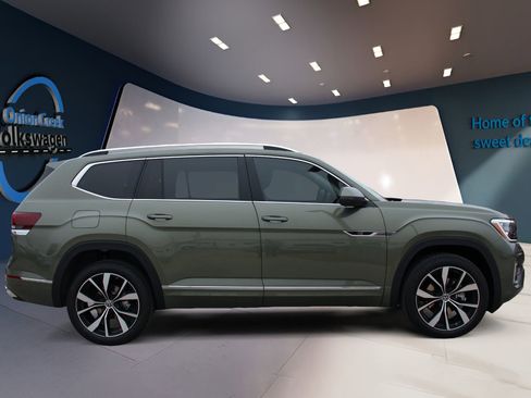 New 2026 Volkswagen Atlas SEL Premium R-Line AWD/4WD image 4